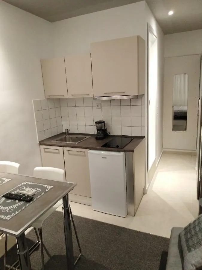 Mini Central Studio Szaloniki Görögország