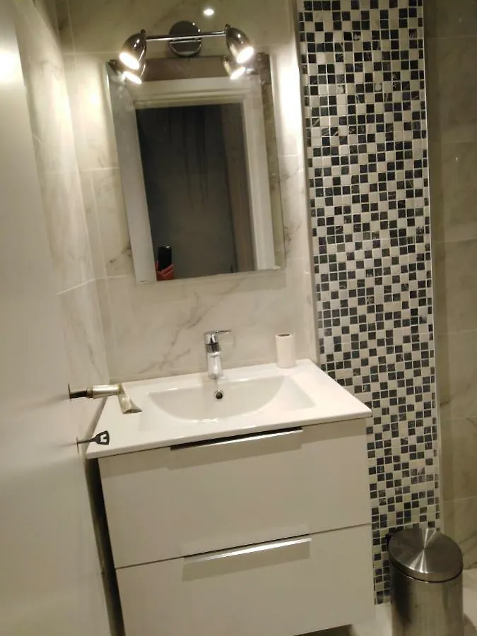 Mini Central Studio Szaloniki Apartman